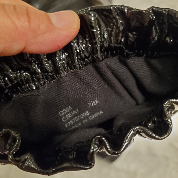 COACH Signature Ladies Boots - Picture 12 of 13